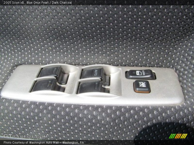 Blue Onyx Pearl / Dark Charcoal 2005 Scion xB
