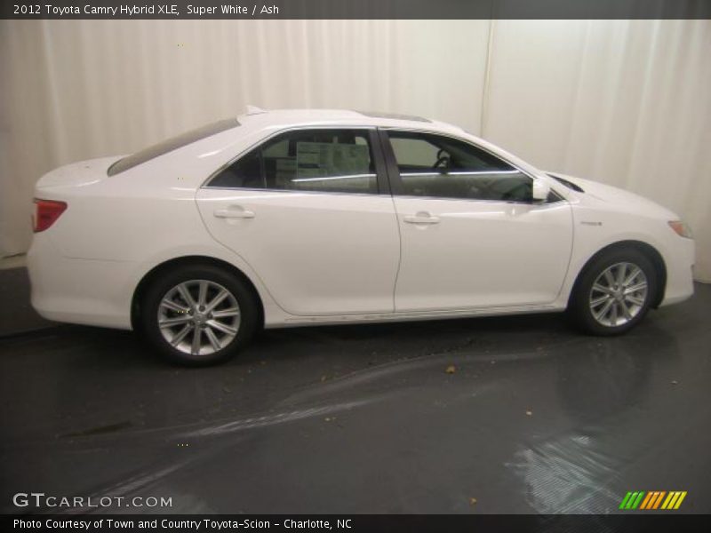 Super White / Ash 2012 Toyota Camry Hybrid XLE