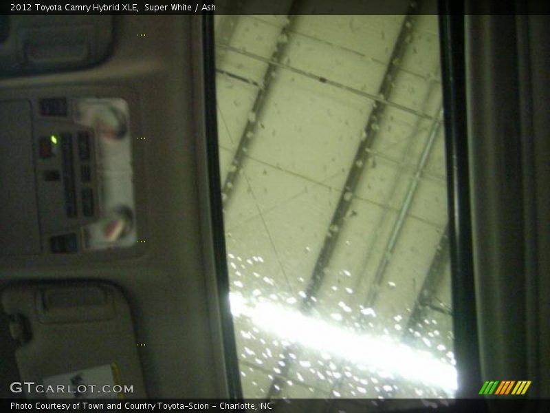 Super White / Ash 2012 Toyota Camry Hybrid XLE