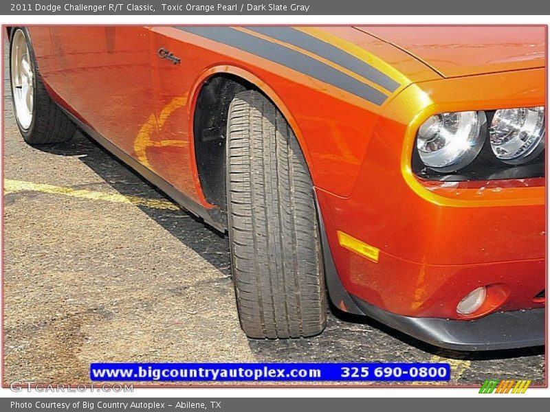 Toxic Orange Pearl / Dark Slate Gray 2011 Dodge Challenger R/T Classic