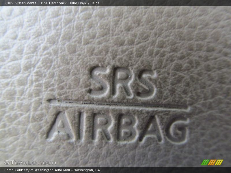 Blue Onyx / Beige 2009 Nissan Versa 1.8 SL Hatchback
