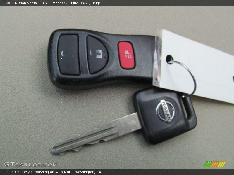 Blue Onyx / Beige 2009 Nissan Versa 1.8 SL Hatchback