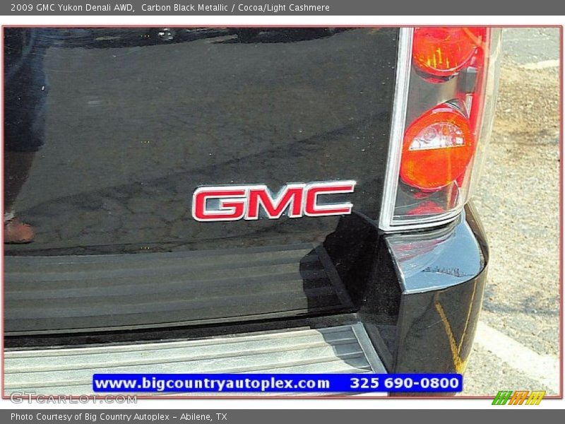 Carbon Black Metallic / Cocoa/Light Cashmere 2009 GMC Yukon Denali AWD