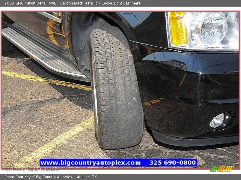Carbon Black Metallic / Cocoa/Light Cashmere 2009 GMC Yukon Denali AWD