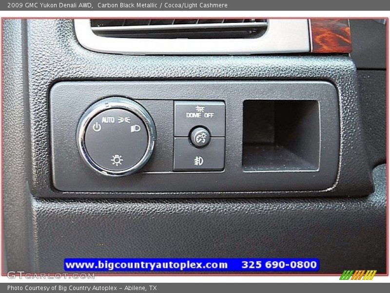 Carbon Black Metallic / Cocoa/Light Cashmere 2009 GMC Yukon Denali AWD