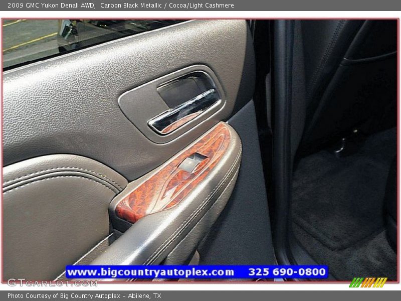 Carbon Black Metallic / Cocoa/Light Cashmere 2009 GMC Yukon Denali AWD