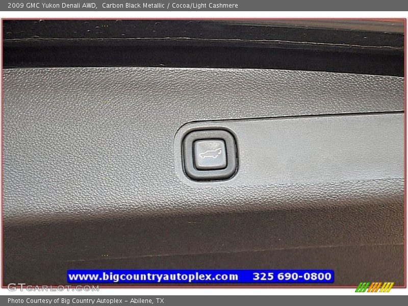 Carbon Black Metallic / Cocoa/Light Cashmere 2009 GMC Yukon Denali AWD