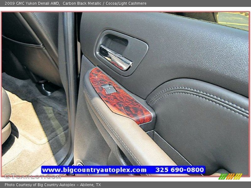 Carbon Black Metallic / Cocoa/Light Cashmere 2009 GMC Yukon Denali AWD