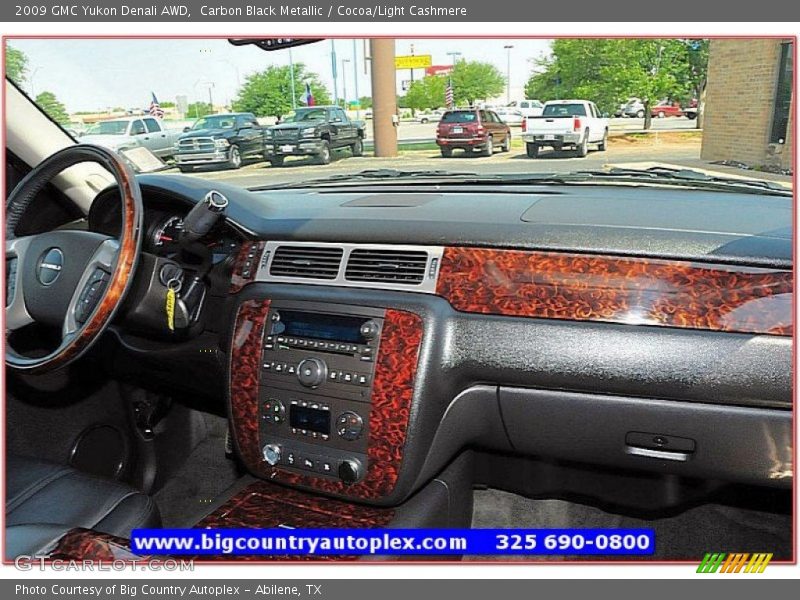 Carbon Black Metallic / Cocoa/Light Cashmere 2009 GMC Yukon Denali AWD