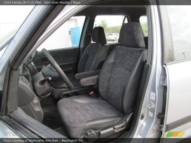 Satin Silver Metallic / Black 2004 Honda CR-V LX 4WD