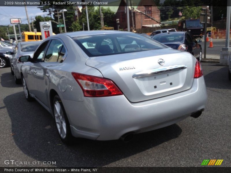 Radiant Silver Metallic / Charcoal 2009 Nissan Maxima 3.5 S