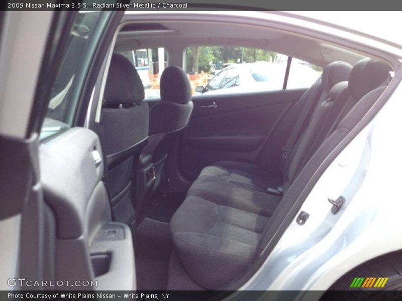 Radiant Silver Metallic / Charcoal 2009 Nissan Maxima 3.5 S
