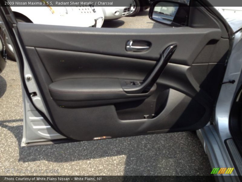 Radiant Silver Metallic / Charcoal 2009 Nissan Maxima 3.5 S
