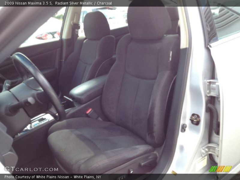 Radiant Silver Metallic / Charcoal 2009 Nissan Maxima 3.5 S