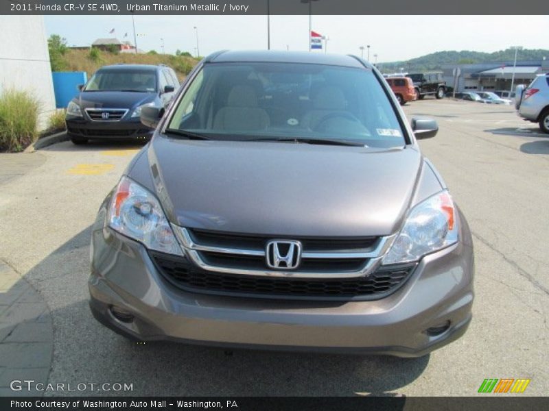 Urban Titanium Metallic / Ivory 2011 Honda CR-V SE 4WD