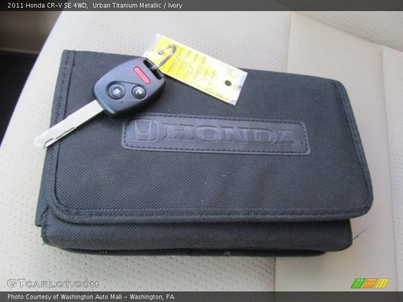 Urban Titanium Metallic / Ivory 2011 Honda CR-V SE 4WD