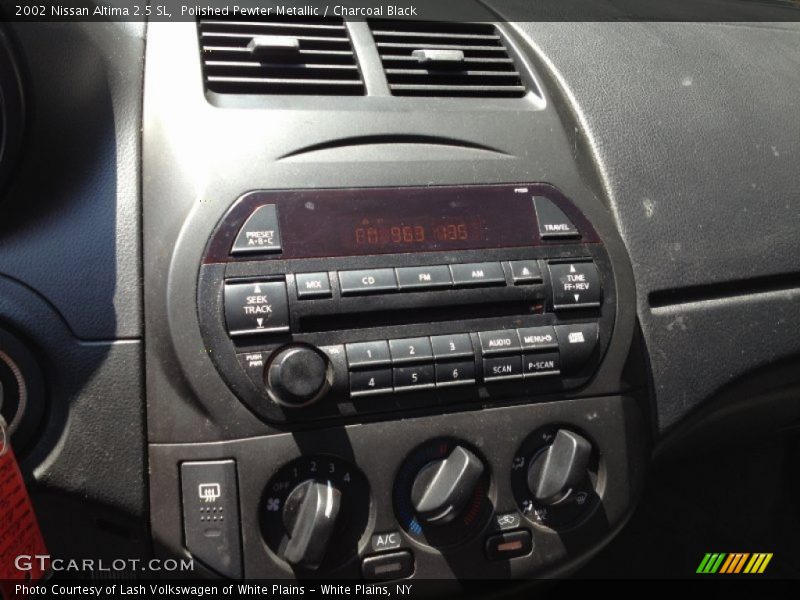 Polished Pewter Metallic / Charcoal Black 2002 Nissan Altima 2.5 SL