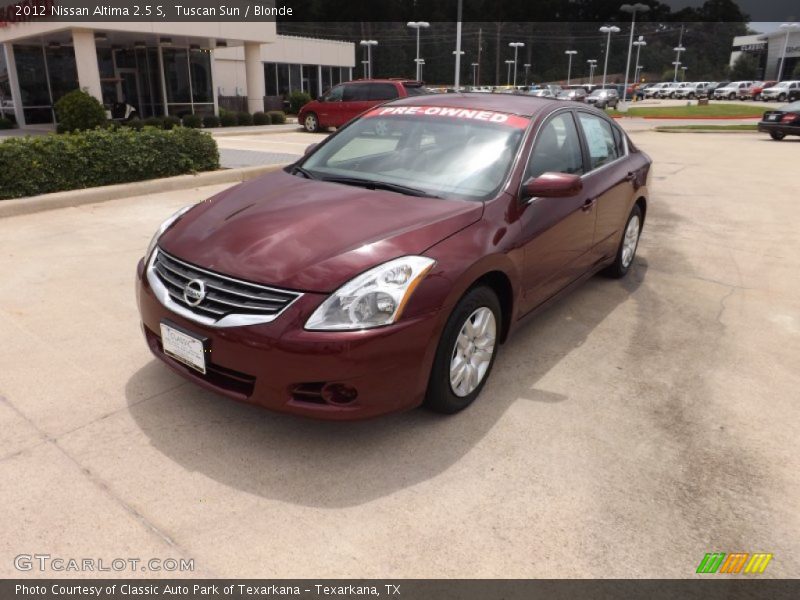 Tuscan Sun / Blonde 2012 Nissan Altima 2.5 S