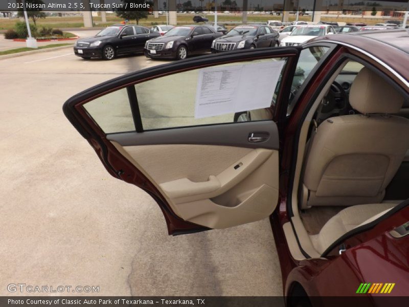 Tuscan Sun / Blonde 2012 Nissan Altima 2.5 S
