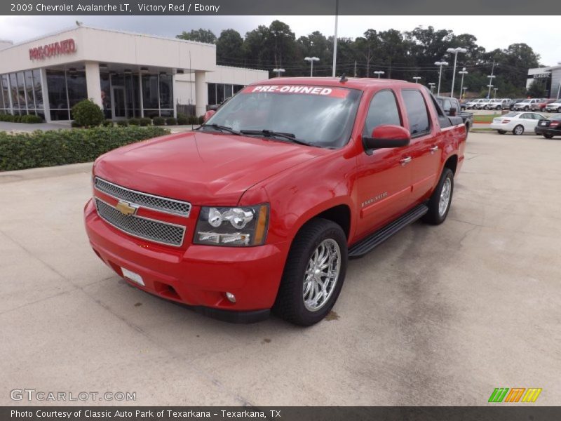 Victory Red / Ebony 2009 Chevrolet Avalanche LT