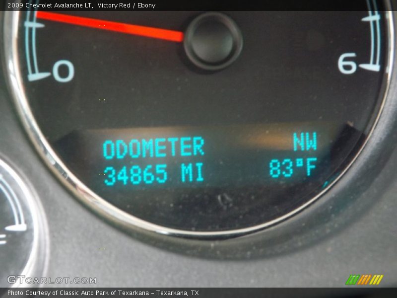 Victory Red / Ebony 2009 Chevrolet Avalanche LT