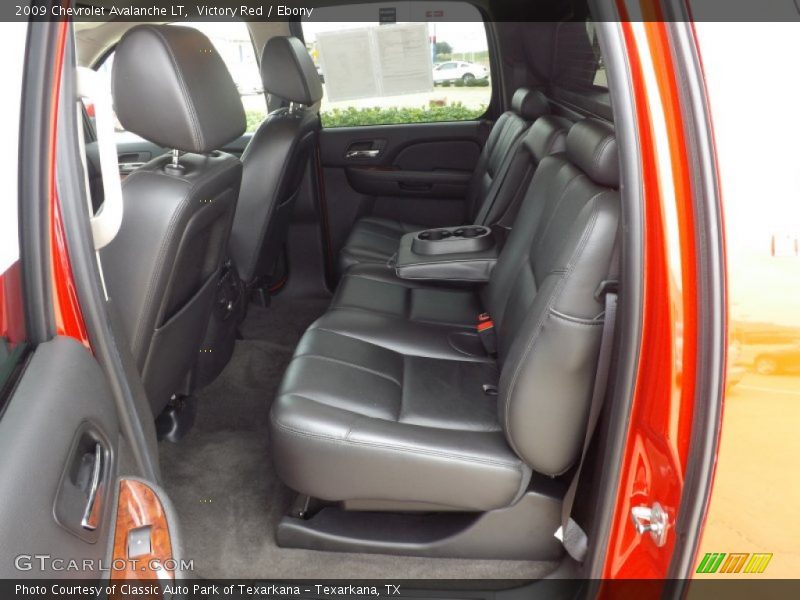 Victory Red / Ebony 2009 Chevrolet Avalanche LT