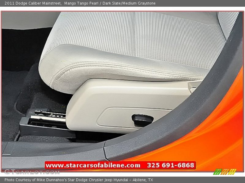 Mango Tango Pearl / Dark Slate/Medium Graystone 2011 Dodge Caliber Mainstreet