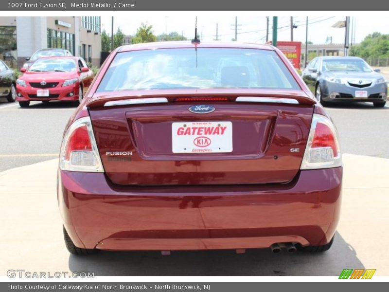 Merlot Metallic / Camel 2007 Ford Fusion SE