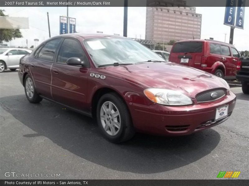 Merlot Metallic / Medium/Dark Flint 2007 Ford Taurus SE