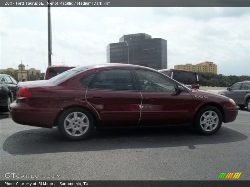 Merlot Metallic / Medium/Dark Flint 2007 Ford Taurus SE