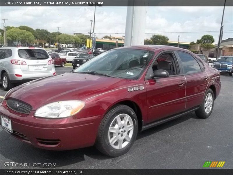 Merlot Metallic / Medium/Dark Flint 2007 Ford Taurus SE