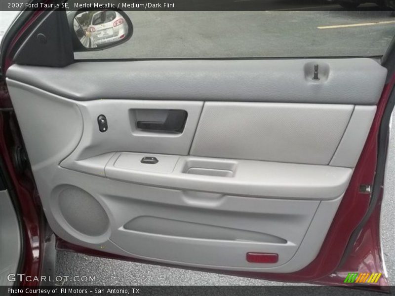 Door Panel of 2007 Taurus SE