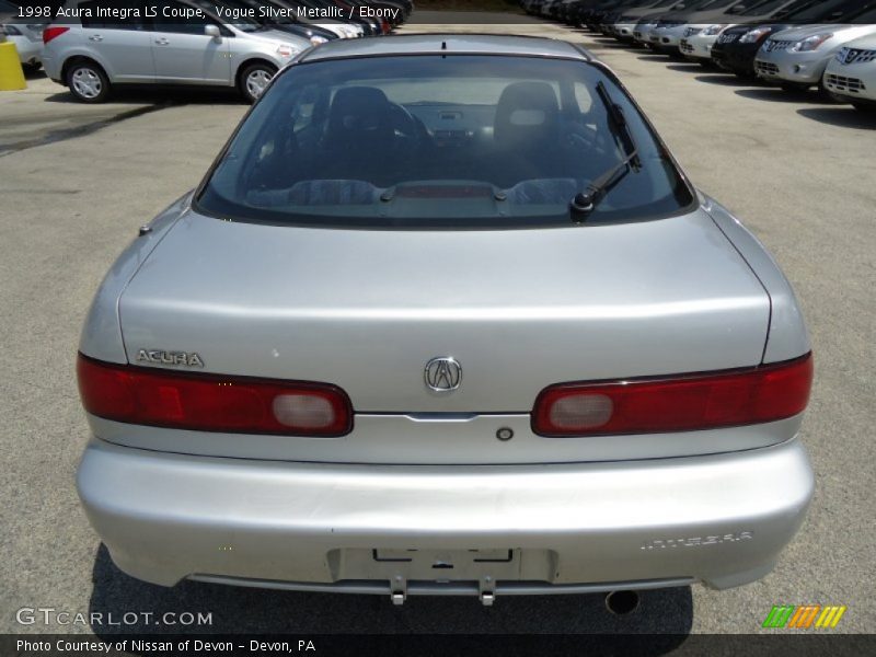 Vogue Silver Metallic / Ebony 1998 Acura Integra LS Coupe