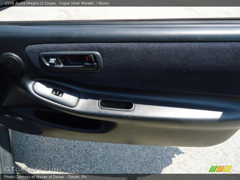 Vogue Silver Metallic / Ebony 1998 Acura Integra LS Coupe