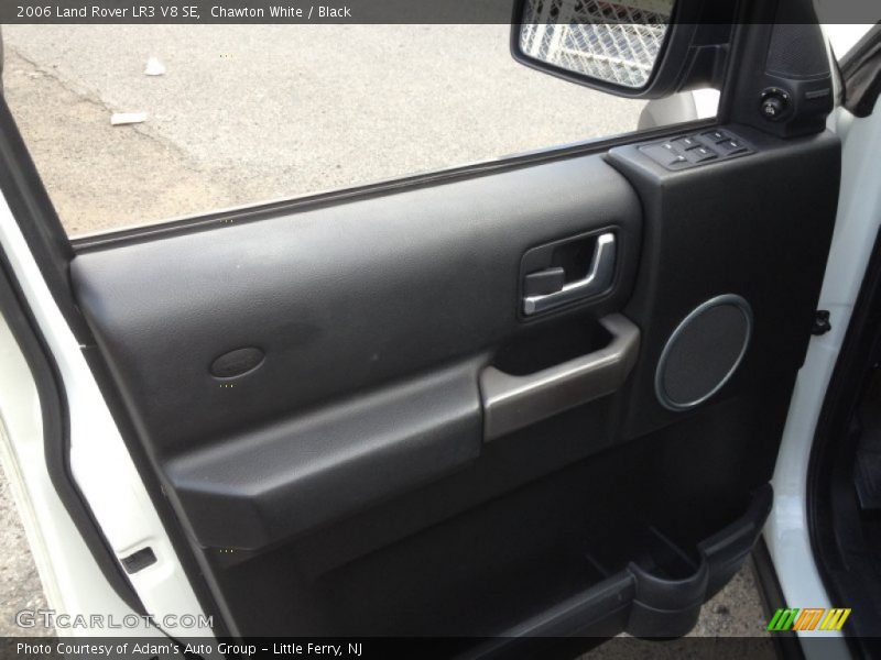 Chawton White / Black 2006 Land Rover LR3 V8 SE