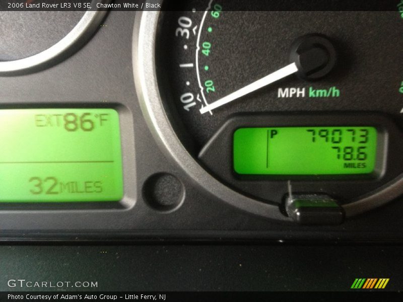 Chawton White / Black 2006 Land Rover LR3 V8 SE