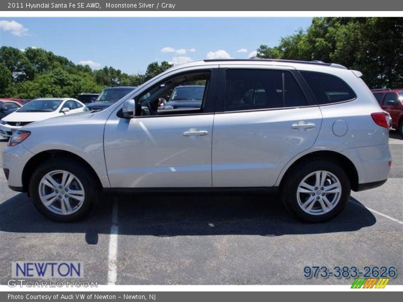 Moonstone Silver / Gray 2011 Hyundai Santa Fe SE AWD