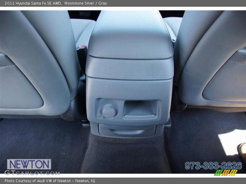 Moonstone Silver / Gray 2011 Hyundai Santa Fe SE AWD