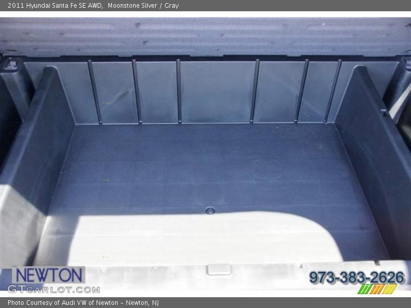 Moonstone Silver / Gray 2011 Hyundai Santa Fe SE AWD