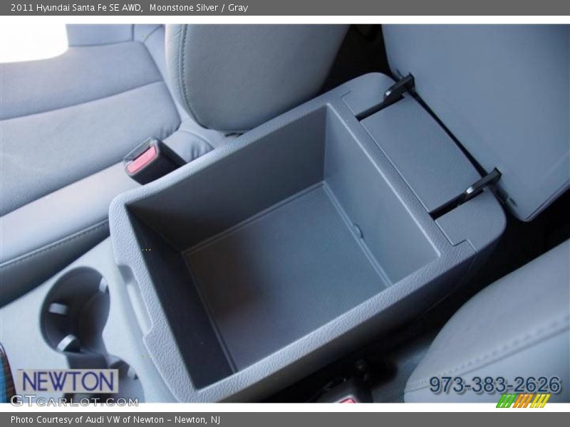 Moonstone Silver / Gray 2011 Hyundai Santa Fe SE AWD