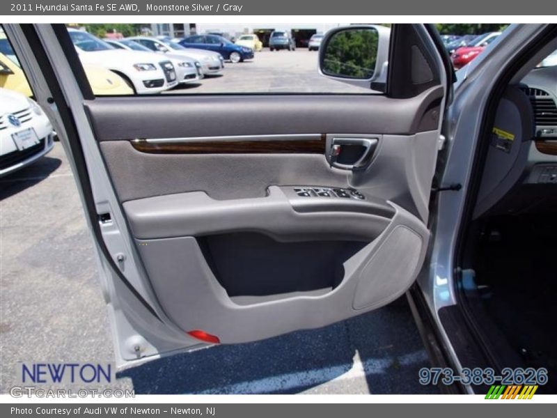 Moonstone Silver / Gray 2011 Hyundai Santa Fe SE AWD