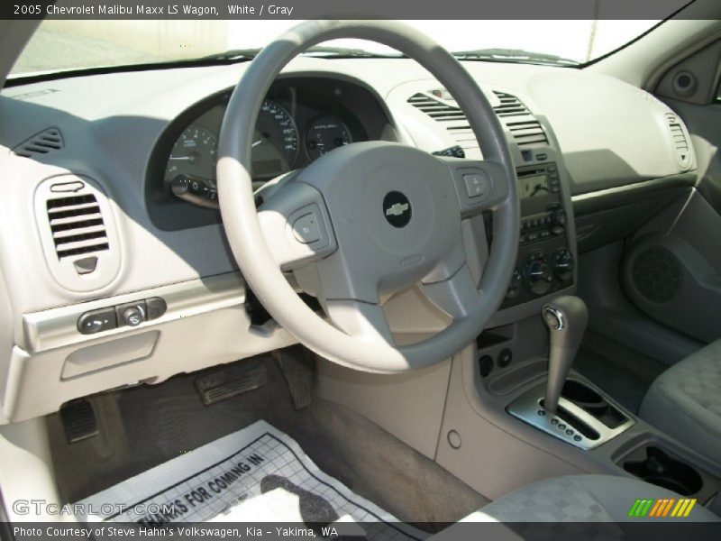 White / Gray 2005 Chevrolet Malibu Maxx LS Wagon