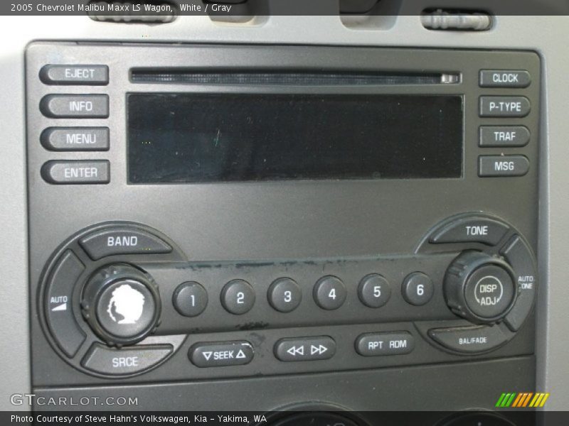 White / Gray 2005 Chevrolet Malibu Maxx LS Wagon