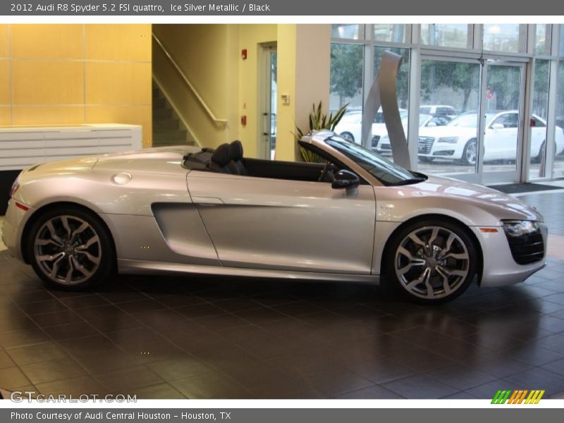  2012 R8 Spyder 5.2 FSI quattro Ice Silver Metallic