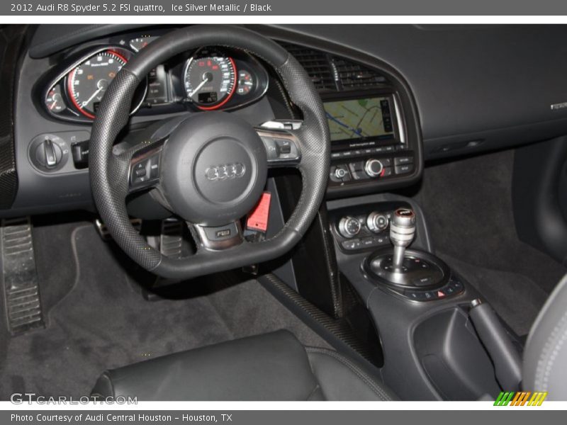 Dashboard of 2012 R8 Spyder 5.2 FSI quattro