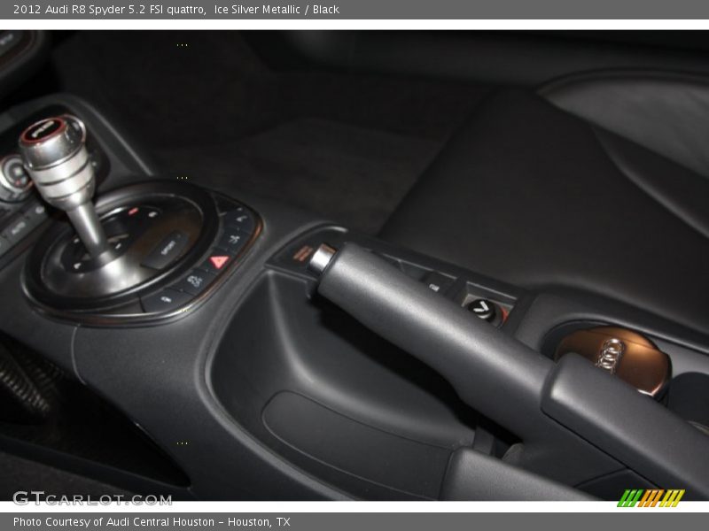  2012 R8 Spyder 5.2 FSI quattro 6 Speed R tronic Automatic Shifter