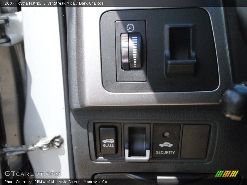 Silver Streak Mica / Dark Charcoal 2007 Toyota Matrix
