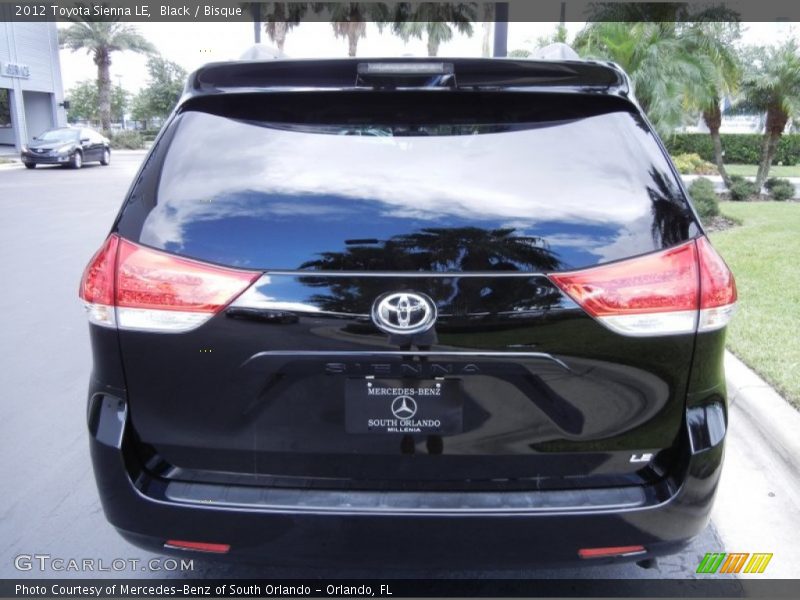 Black / Bisque 2012 Toyota Sienna LE