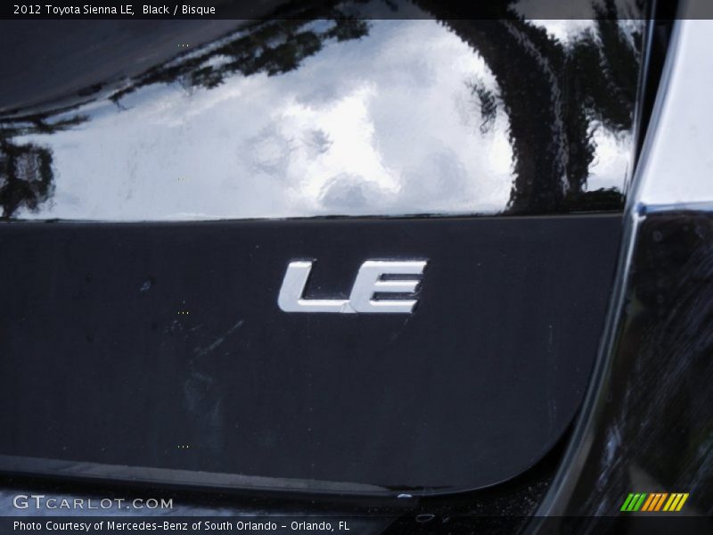 Black / Bisque 2012 Toyota Sienna LE