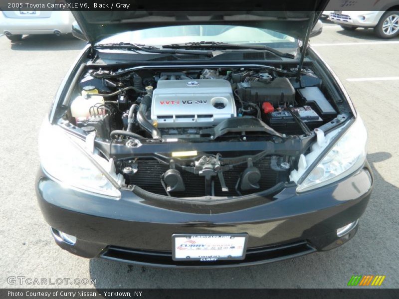 Black / Gray 2005 Toyota Camry XLE V6